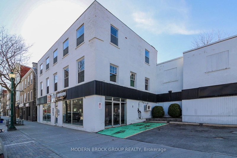 26 King St E photo 2