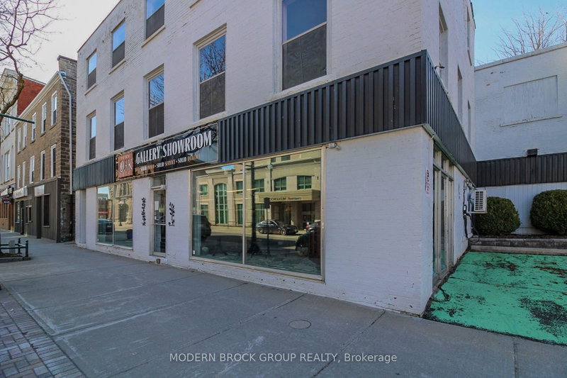 26 King St E photo 3