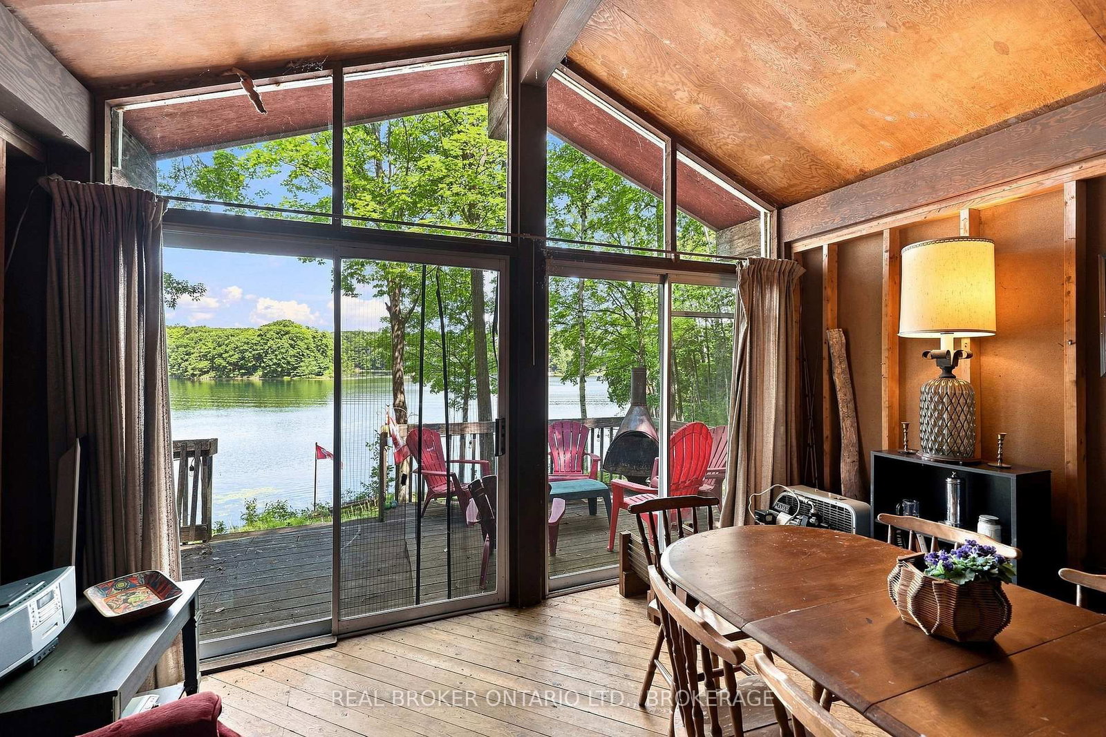 2096 Eel Bay Road • Perth Road, ON photo 12