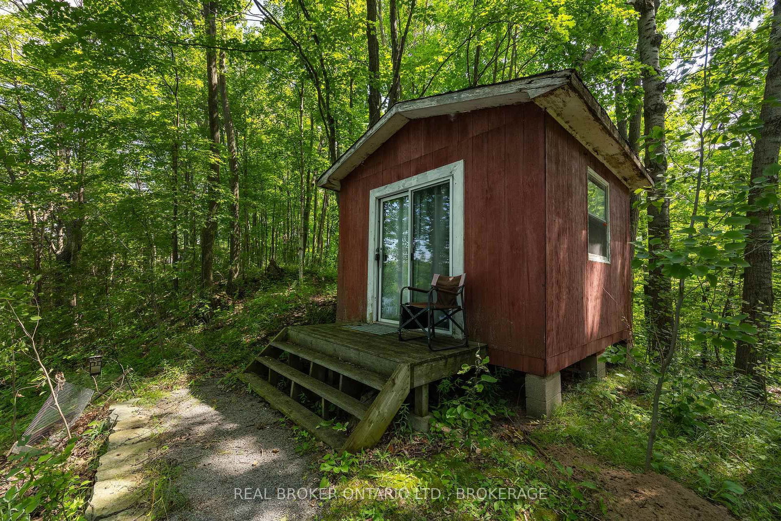 2096 Eel Bay Road • Perth Road, ON photo 33