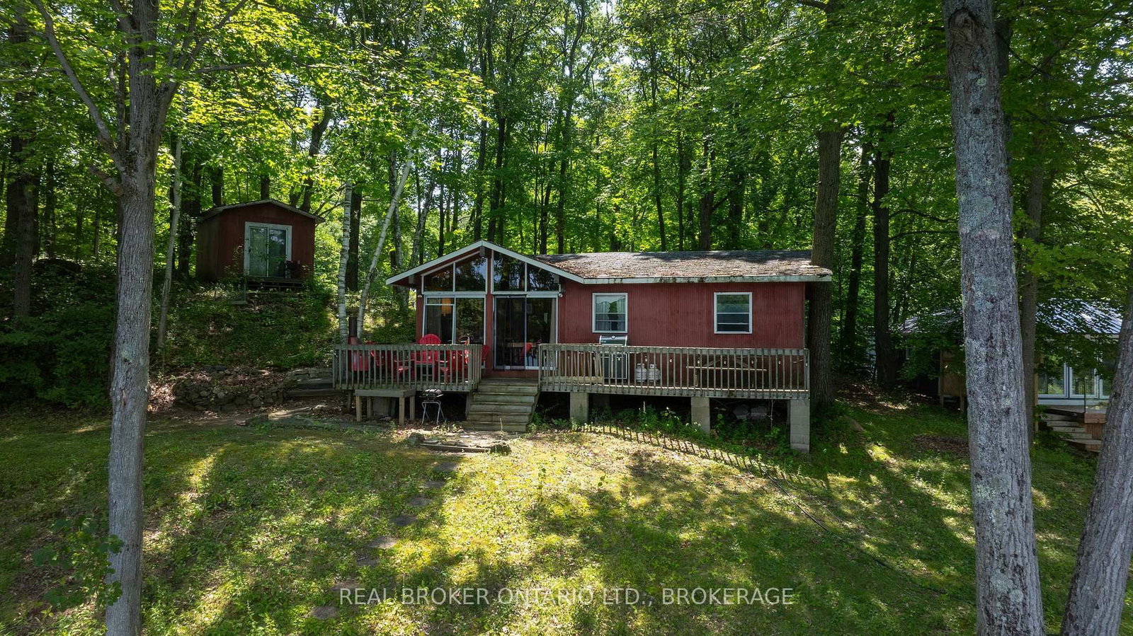 2096 Eel Bay Road • Perth Road, ON photo 41