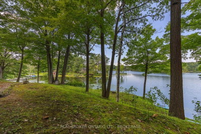 2096 Eel Bay Road • Perth Road, ON photo 5