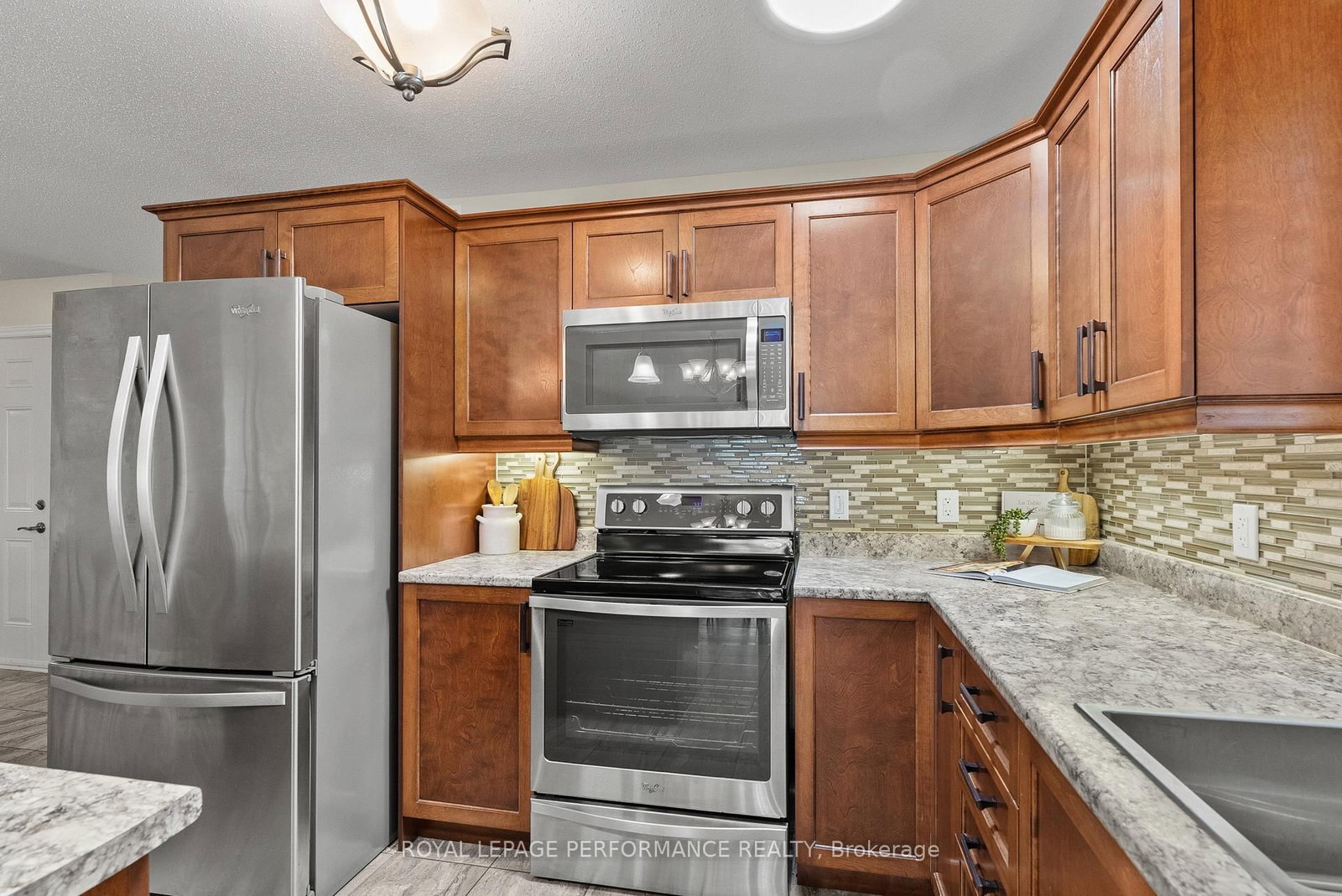 7 Abbey Crescent • Russell, ON photo 9