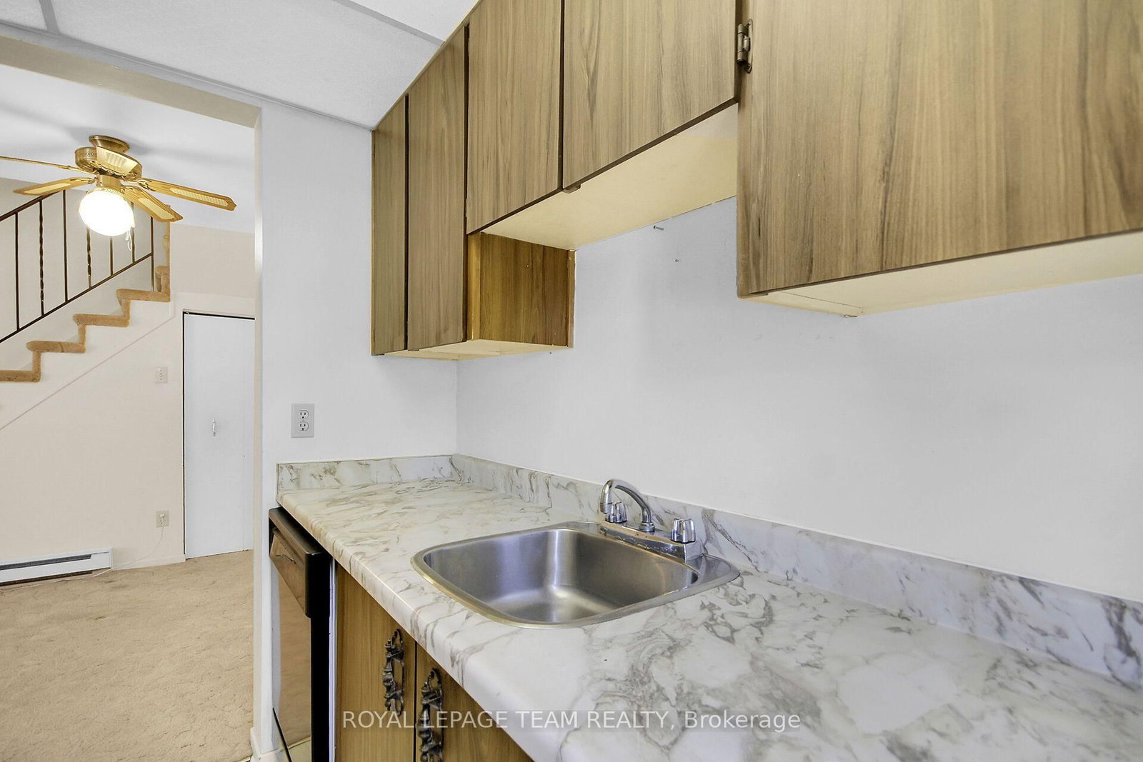 31 Woodvale Green Street • #D • Ottawa, ON photo 17