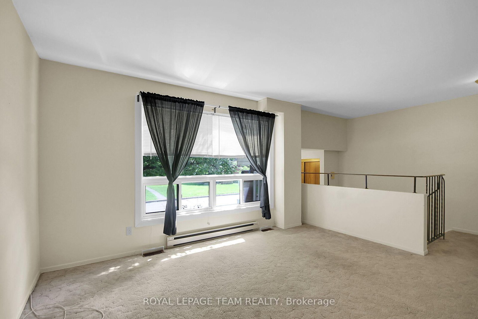 31 Woodvale Green Street • #D • Ottawa, ON photo 8