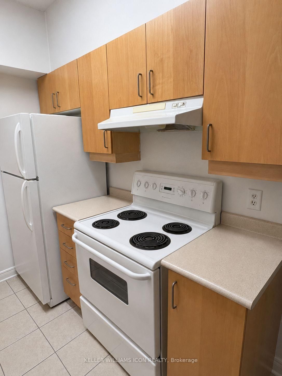 429 Somerset Street W, Unit 105 - Photo 8