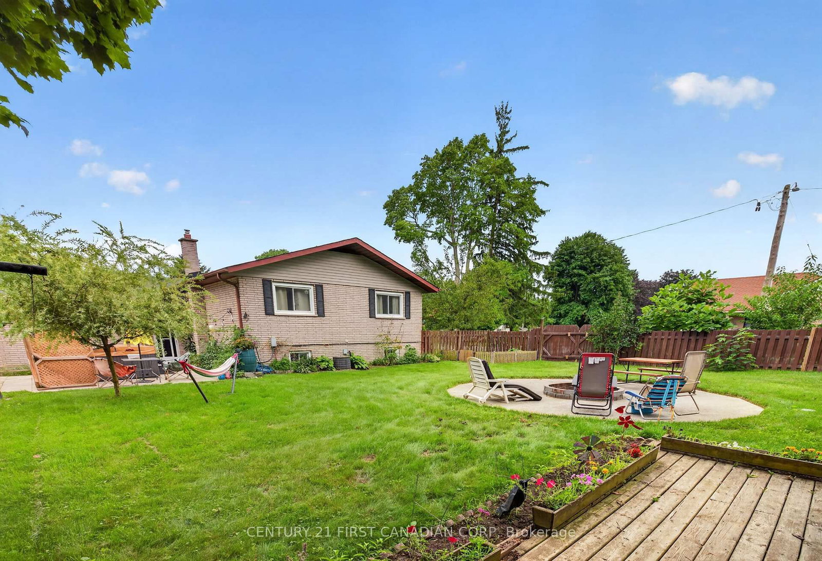 213 Fourth Street • West Elgin, ON photo 21