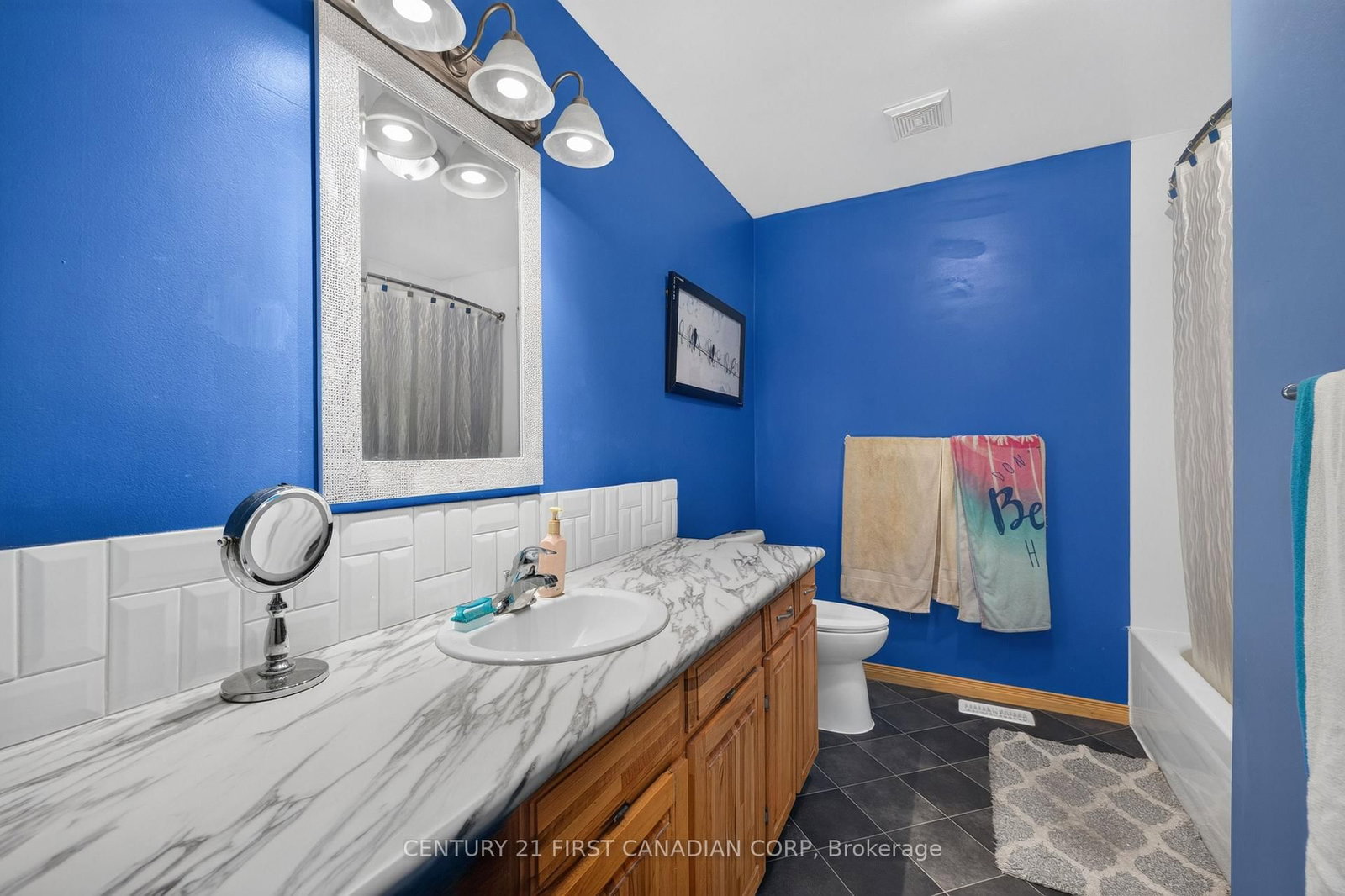 213 Fourth Street • West Elgin, ON photo 9