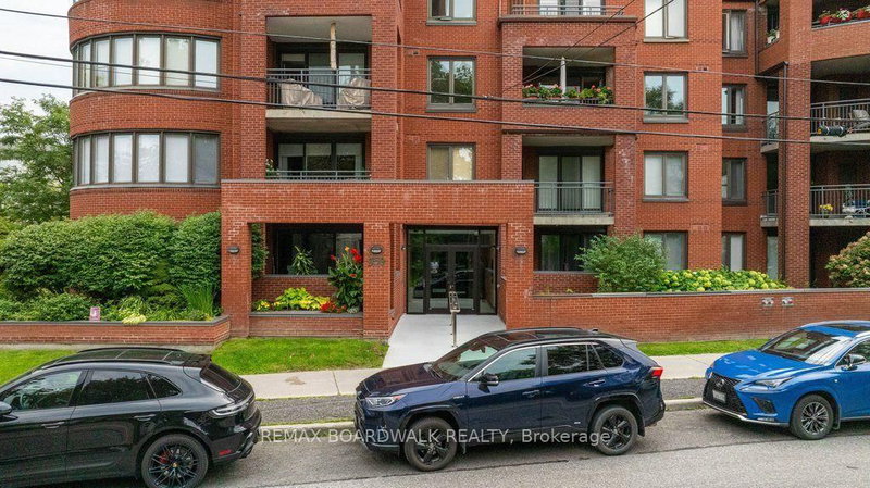 307 - 959 North River Road