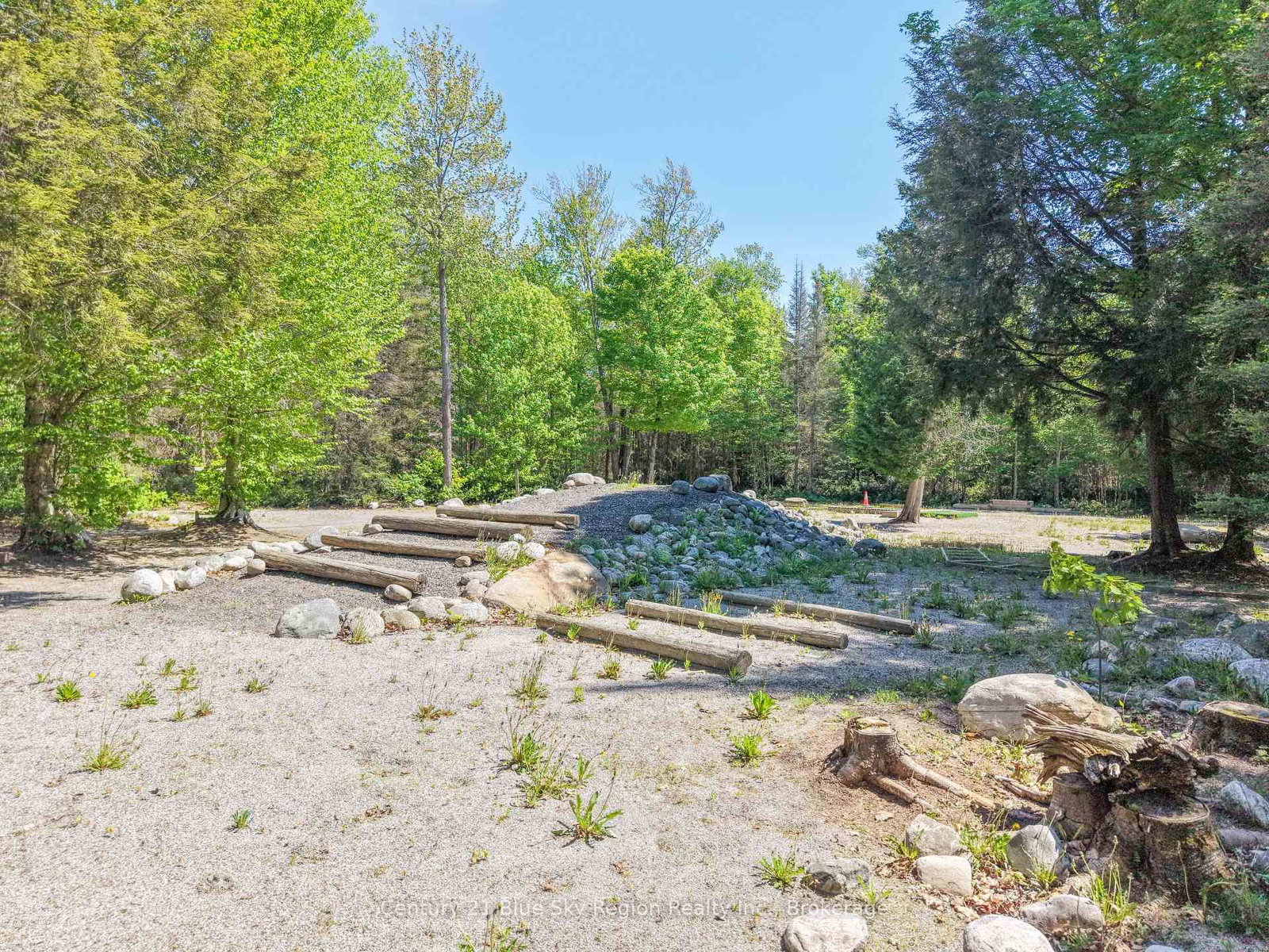 395 Carmichael Drive • North Bay, ON photo 47