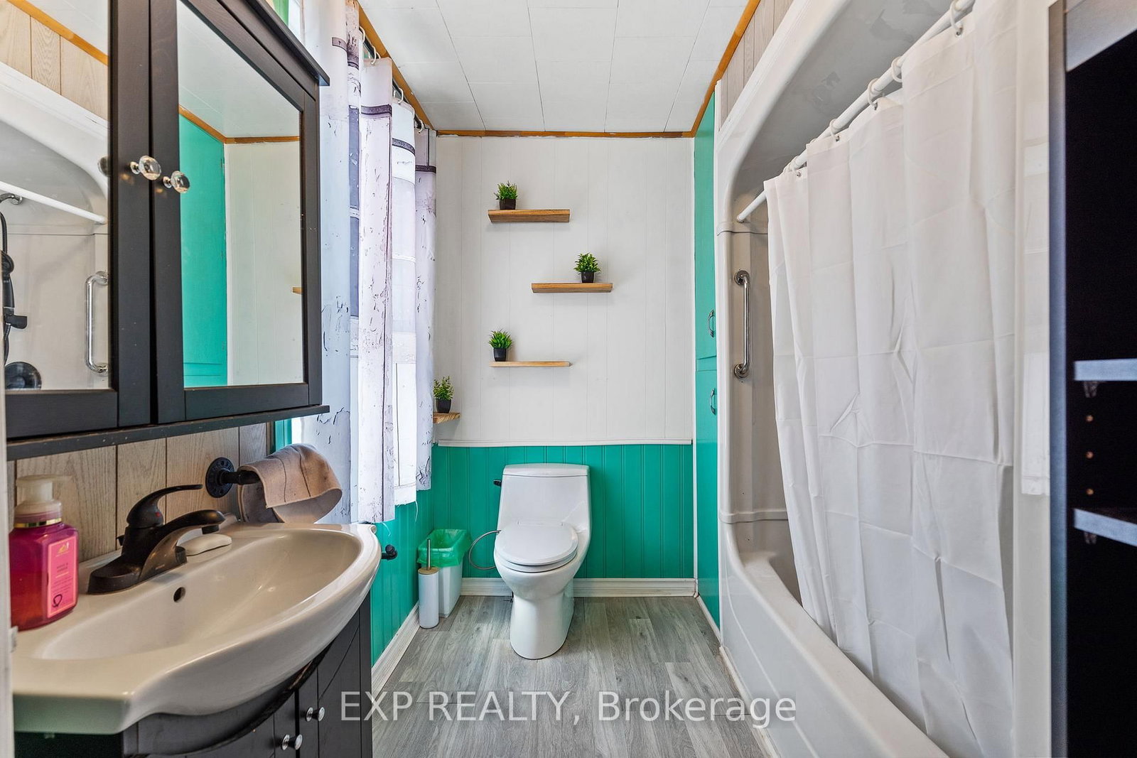 4235 Fly Road • Lincoln, ON photo 14