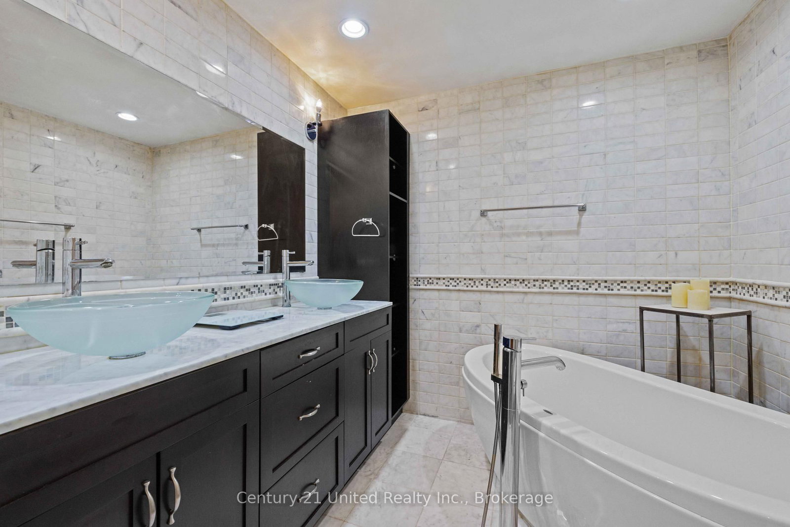 2 Paddock Wood • #4 • Peterborough, ON photo 30