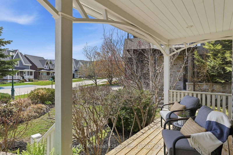 156 Snowbridge Way