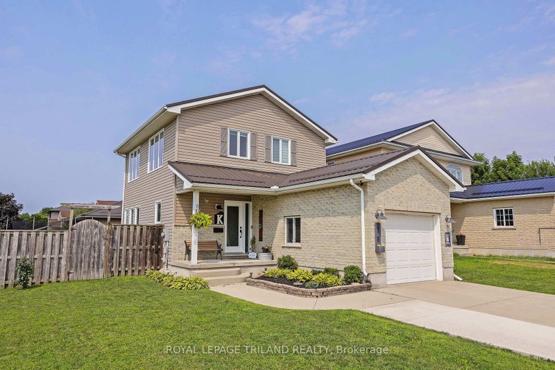 18 Tara Court