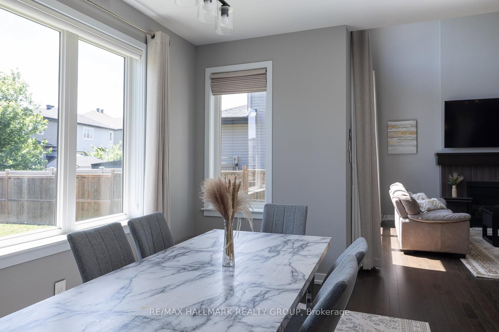 305 Oxer Place • Ottawa, ON photo 17