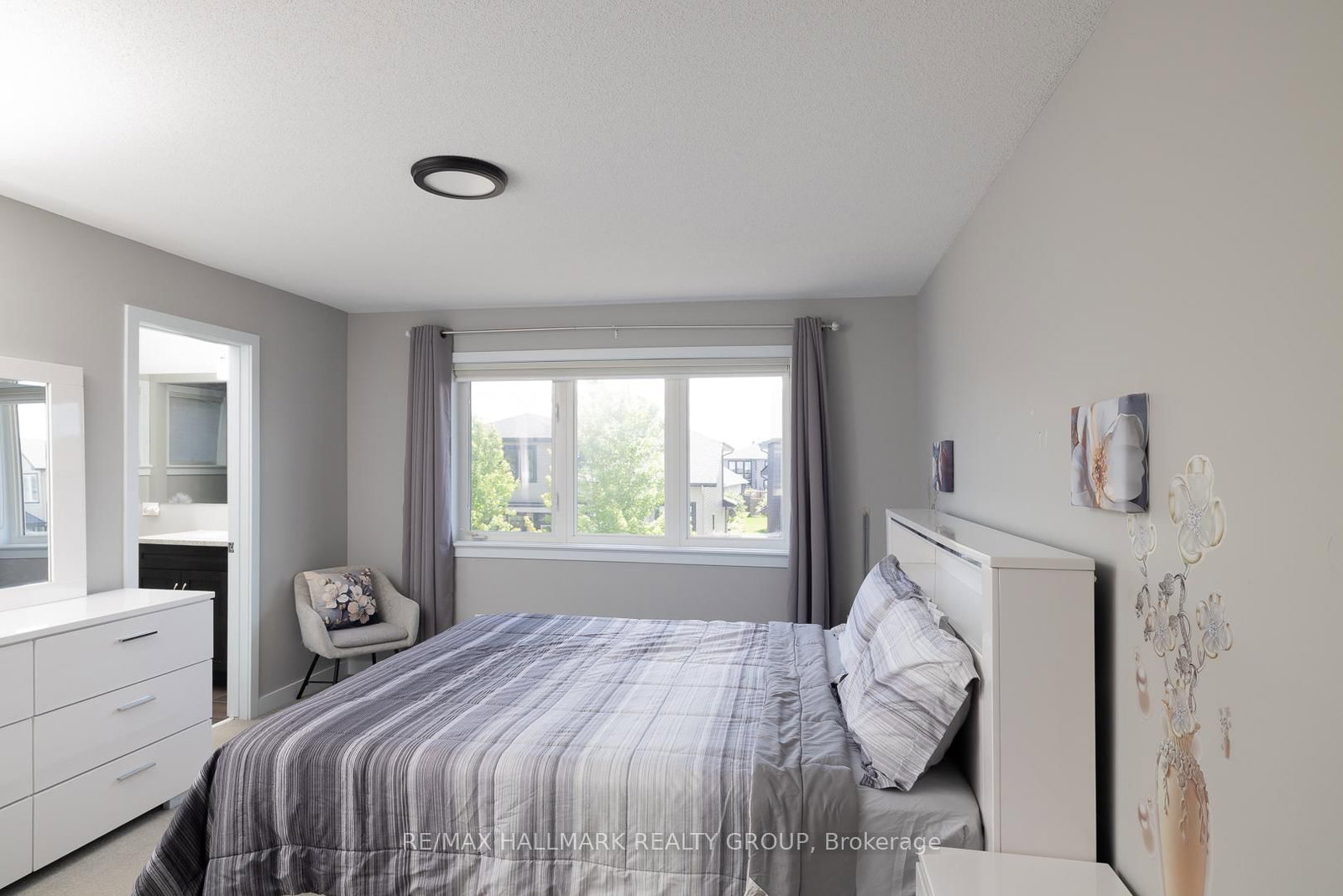 305 Oxer Place • Ottawa, ON photo 19