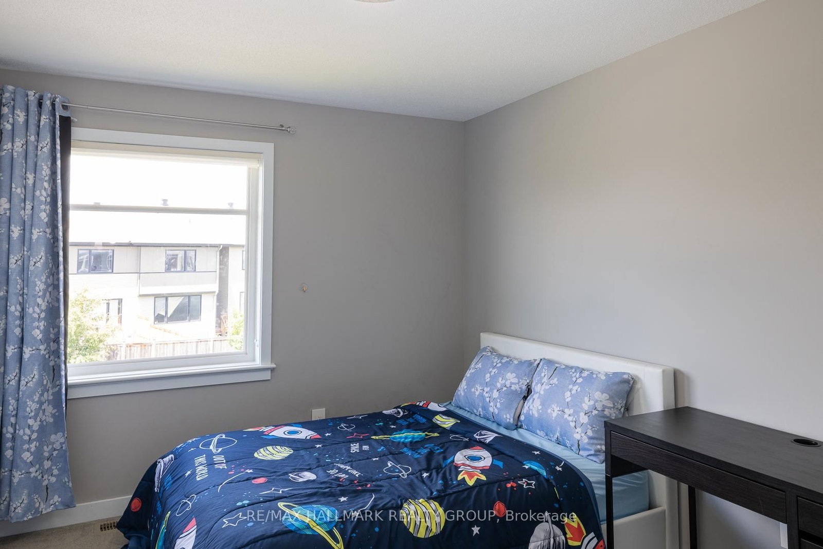 305 Oxer Place • Ottawa, ON photo 25