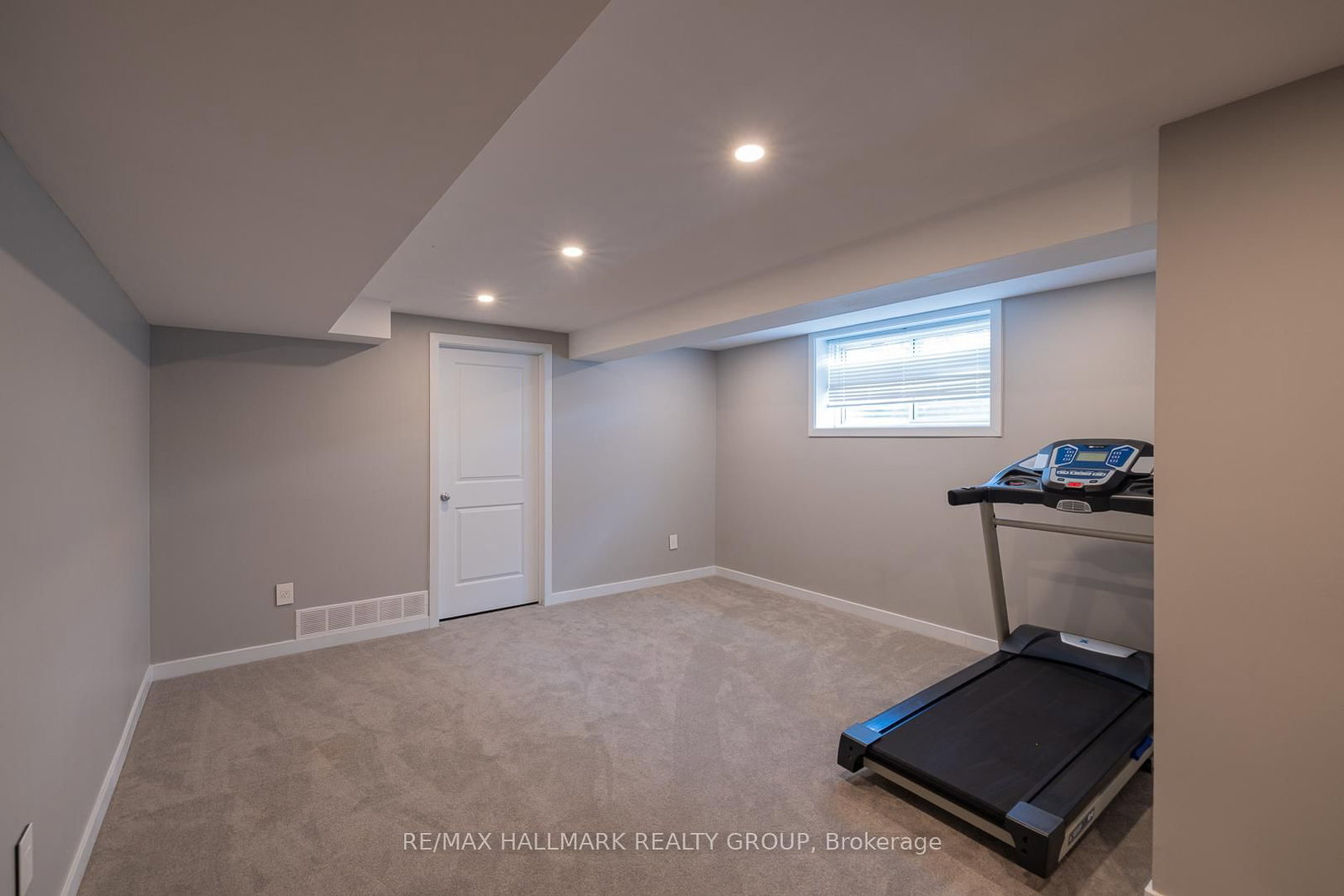 305 Oxer Place • Ottawa, ON photo 29