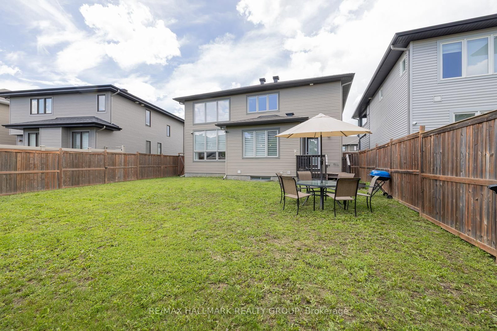 305 Oxer Place • Ottawa, ON photo 32