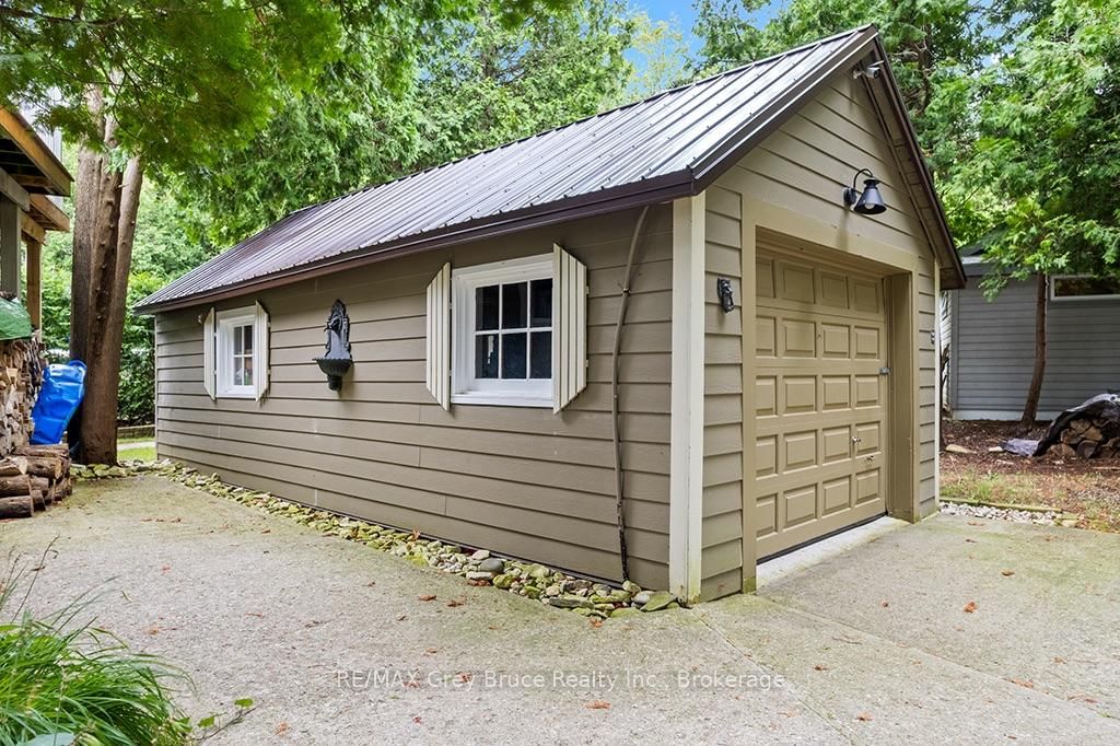 6 Chetwynd Lane • Northern Bruce Peninsula, ON photo 39