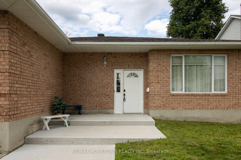 996 Massie Drive