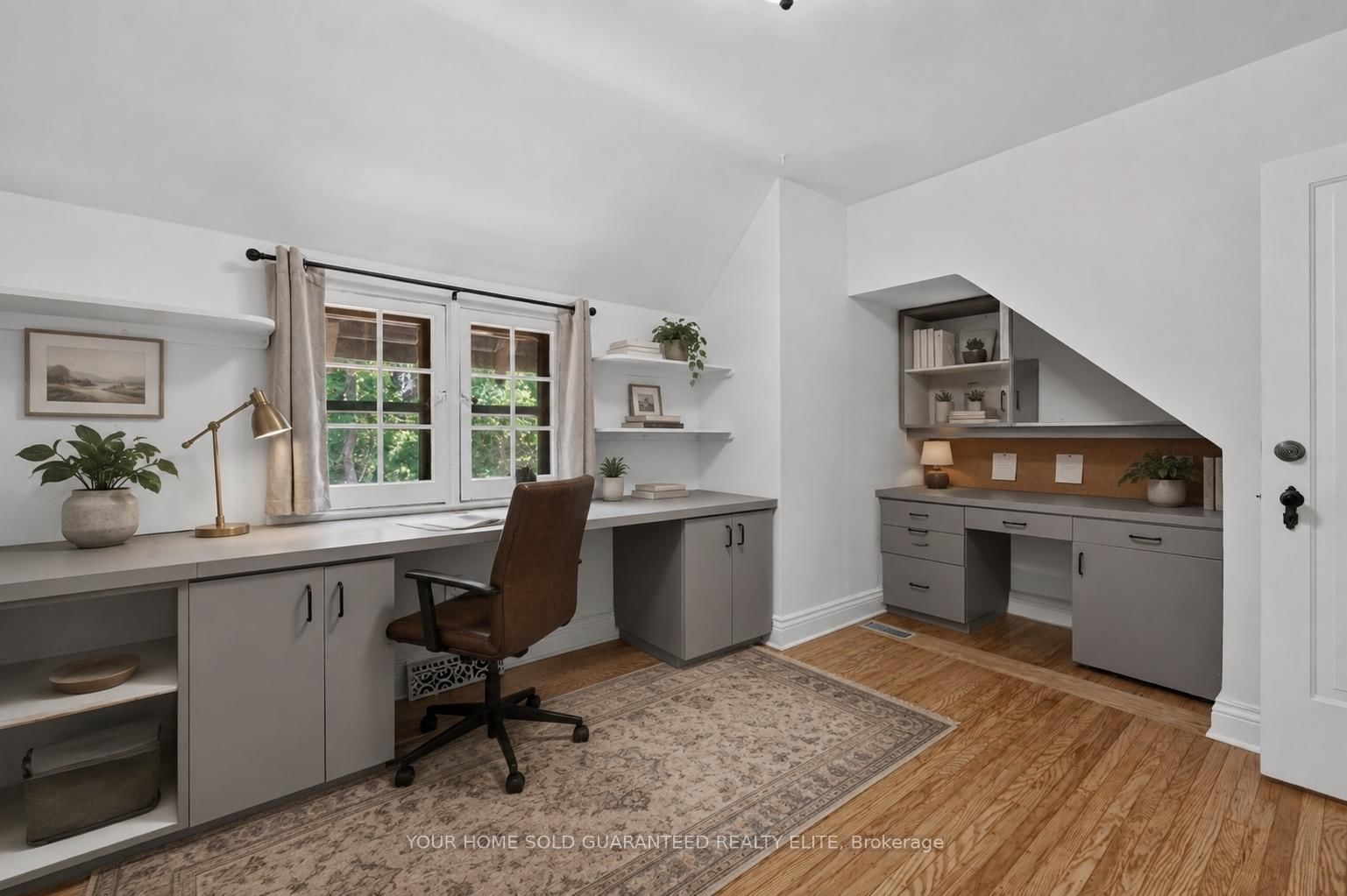 4 Forsyth Avenue N • Hamilton, ON photo 12