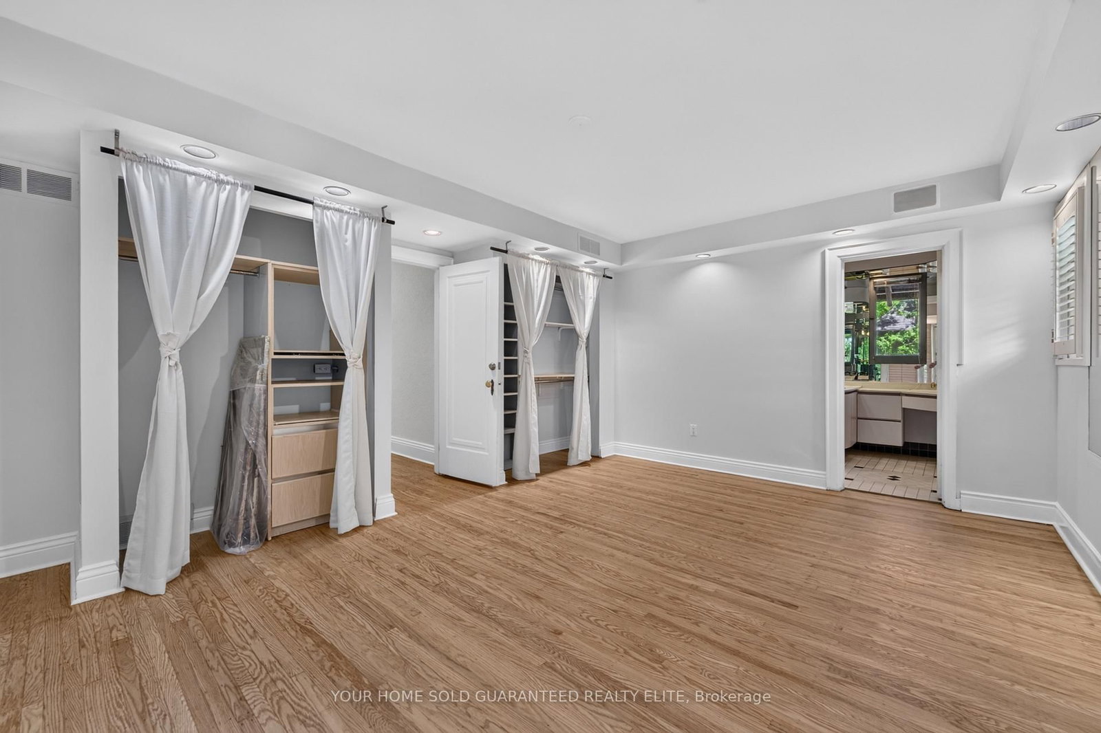 4 Forsyth Avenue N • Hamilton, ON photo 30