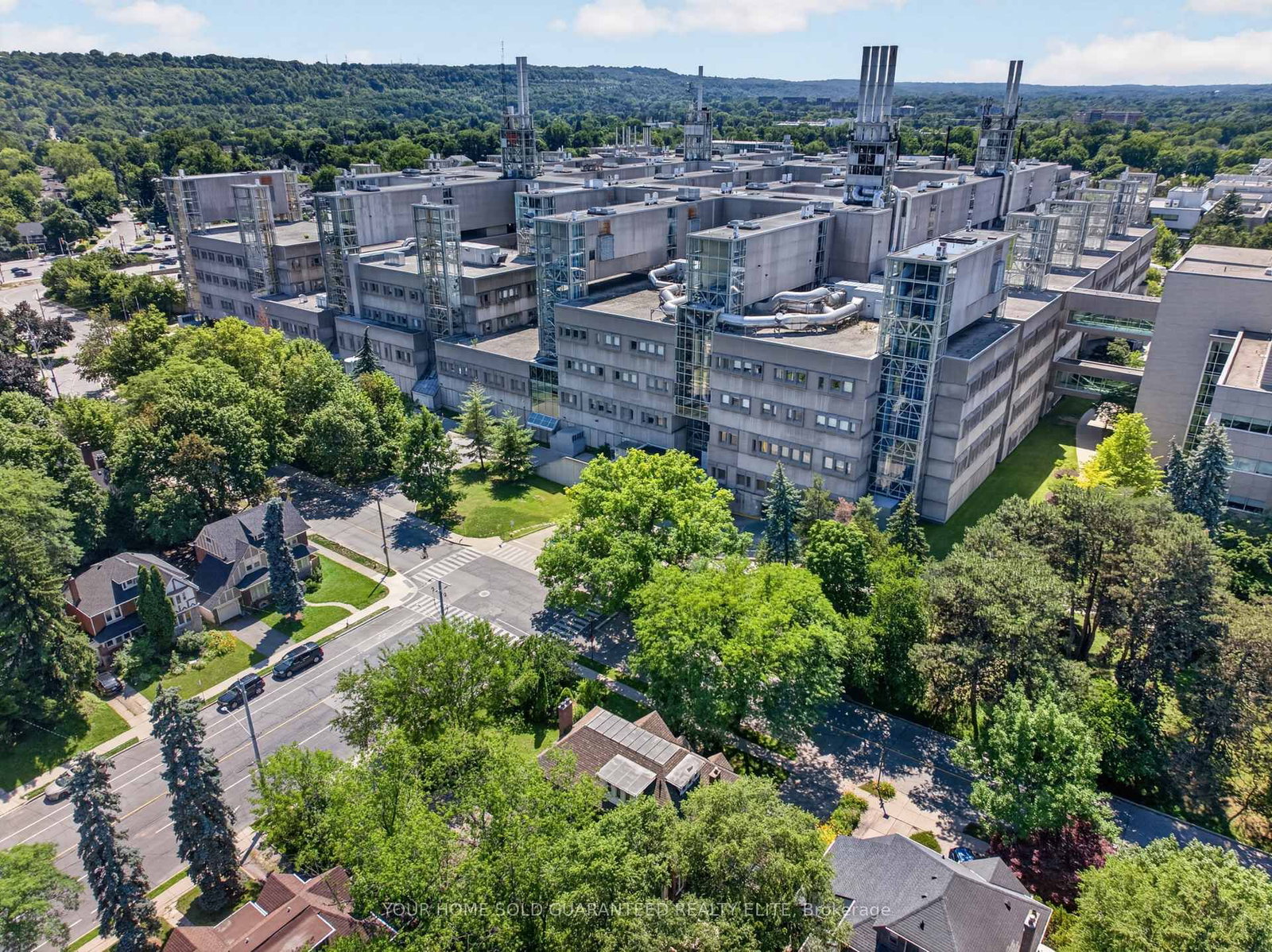 4 Forsyth Avenue N • Hamilton, ON photo 44