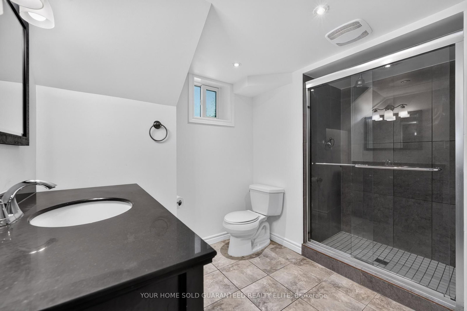 4 Forsyth Avenue N • Hamilton, ON photo 9