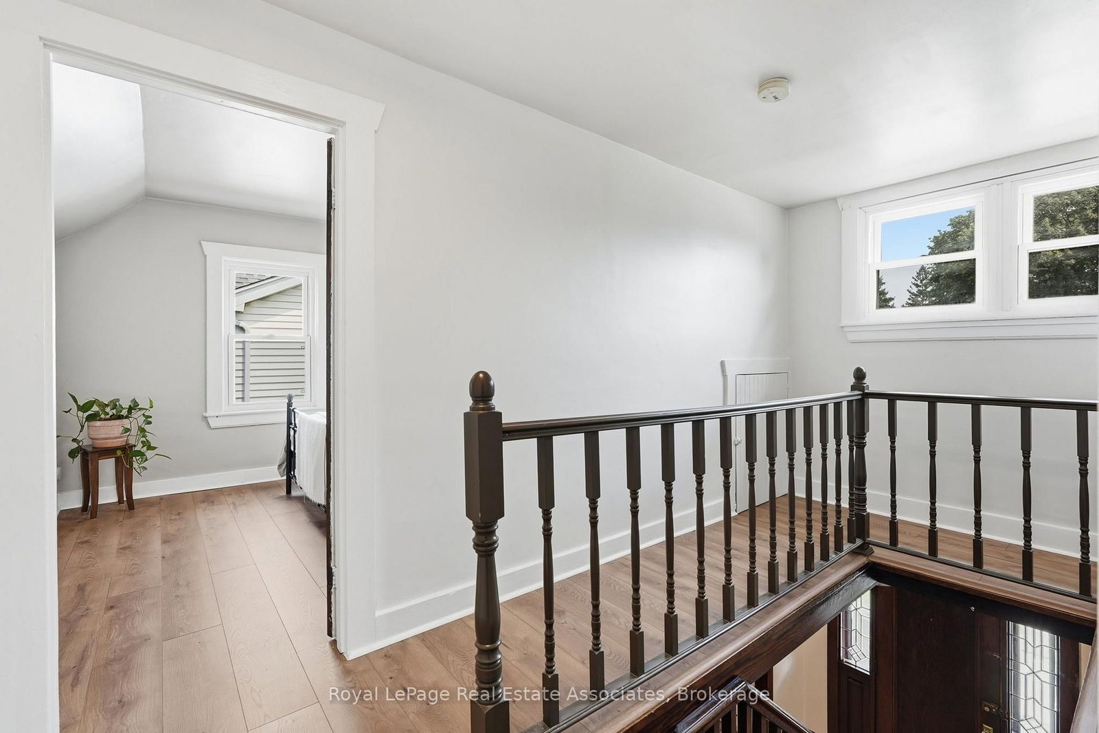 96 Huxley Avenue S • Hamilton, ON photo 29