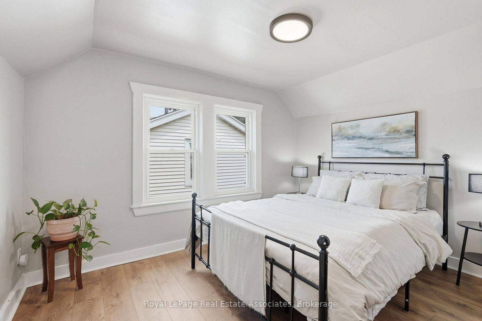 96 Huxley Avenue S • Hamilton, ON photo 33