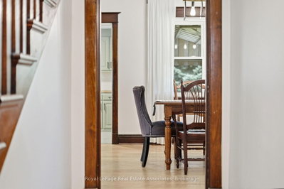 96 Huxley Avenue S • Hamilton, ON photo 9