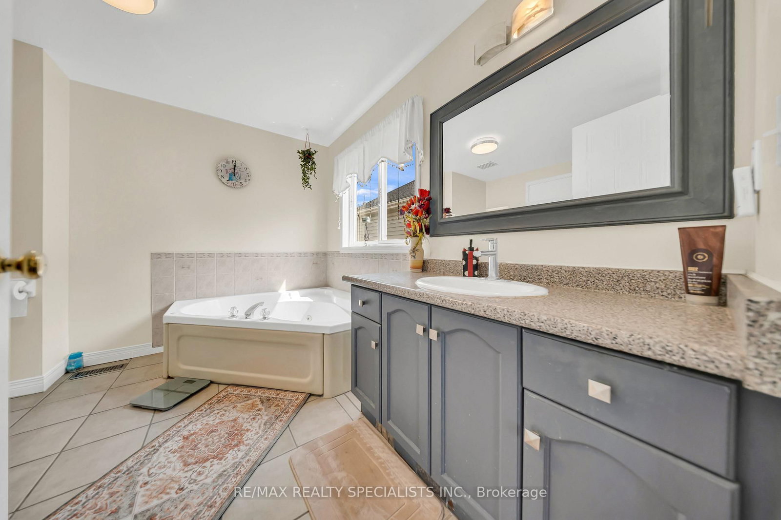 17 Buckthorn Crescent W • Guelph, ON photo 24