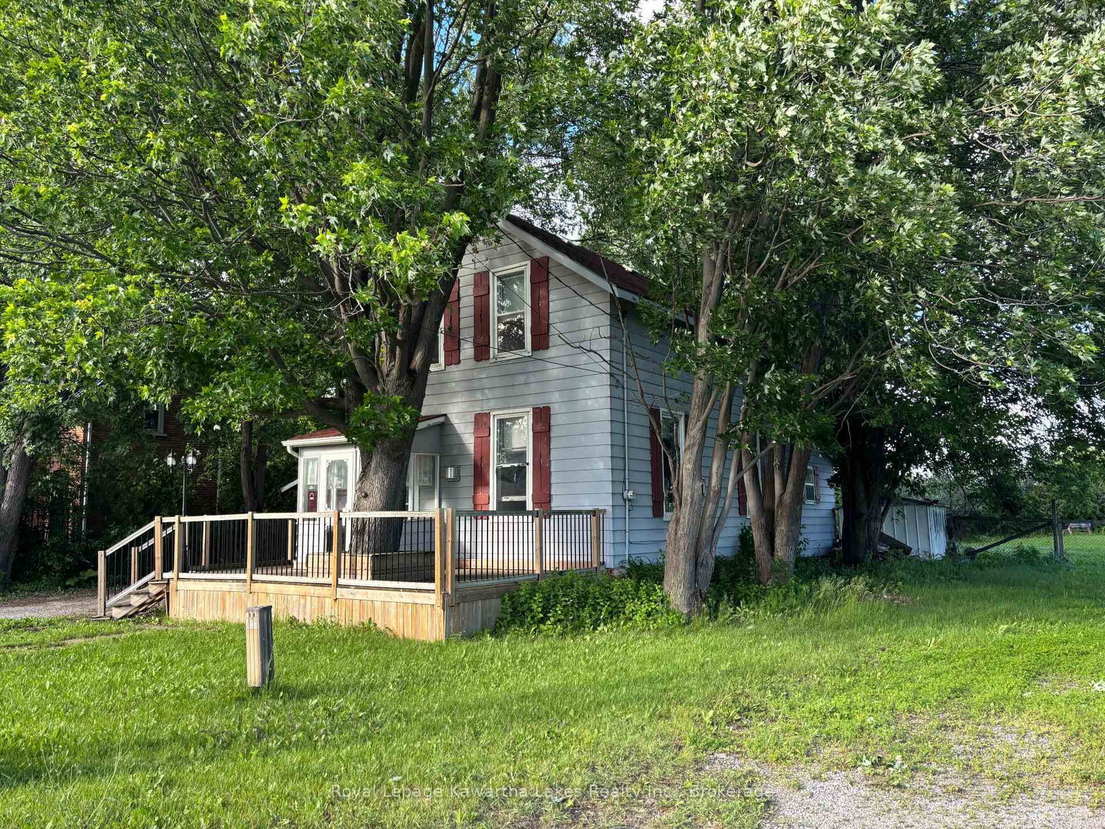 80 Albert Street S • Kawartha Lakes, ON photo 3