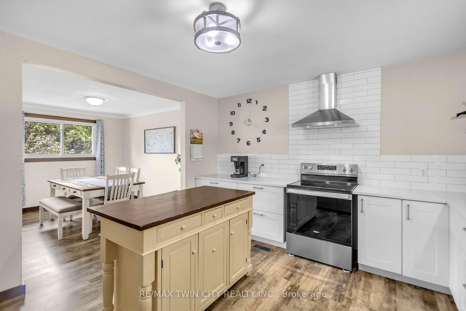 60 Brown Avenue • Brant, ON photo 9