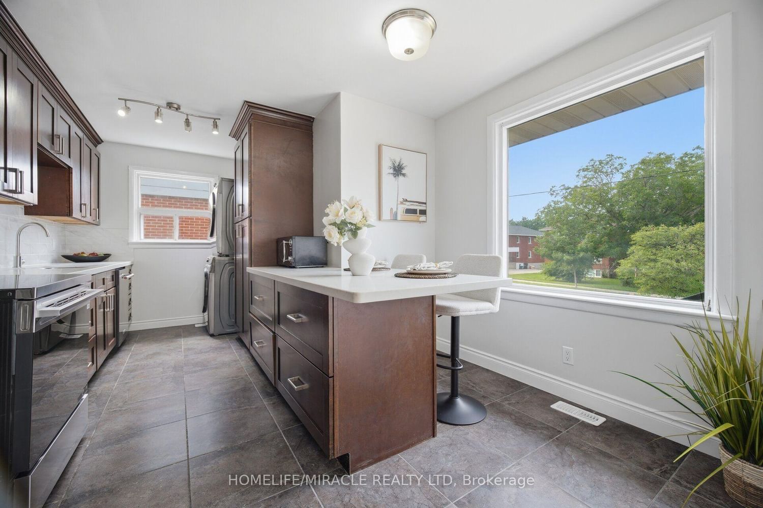 199 Allen Street E • Waterloo, ON photo 11