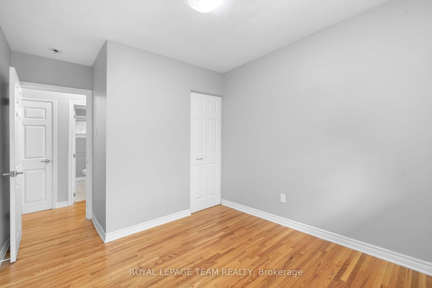 2349 Edwin Crescent • Ottawa, ON photo 27