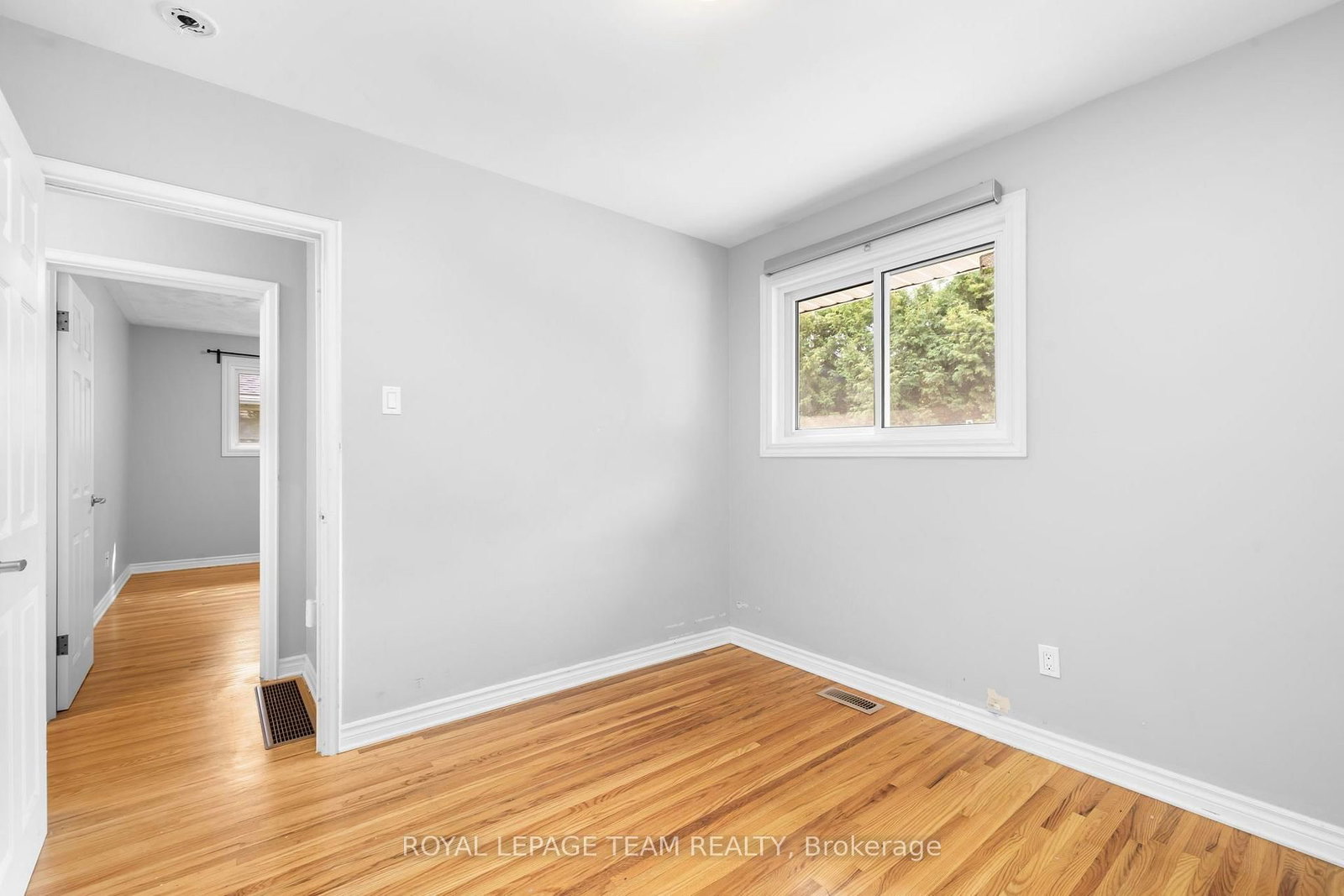 2349 Edwin Crescent • Ottawa, ON photo 29