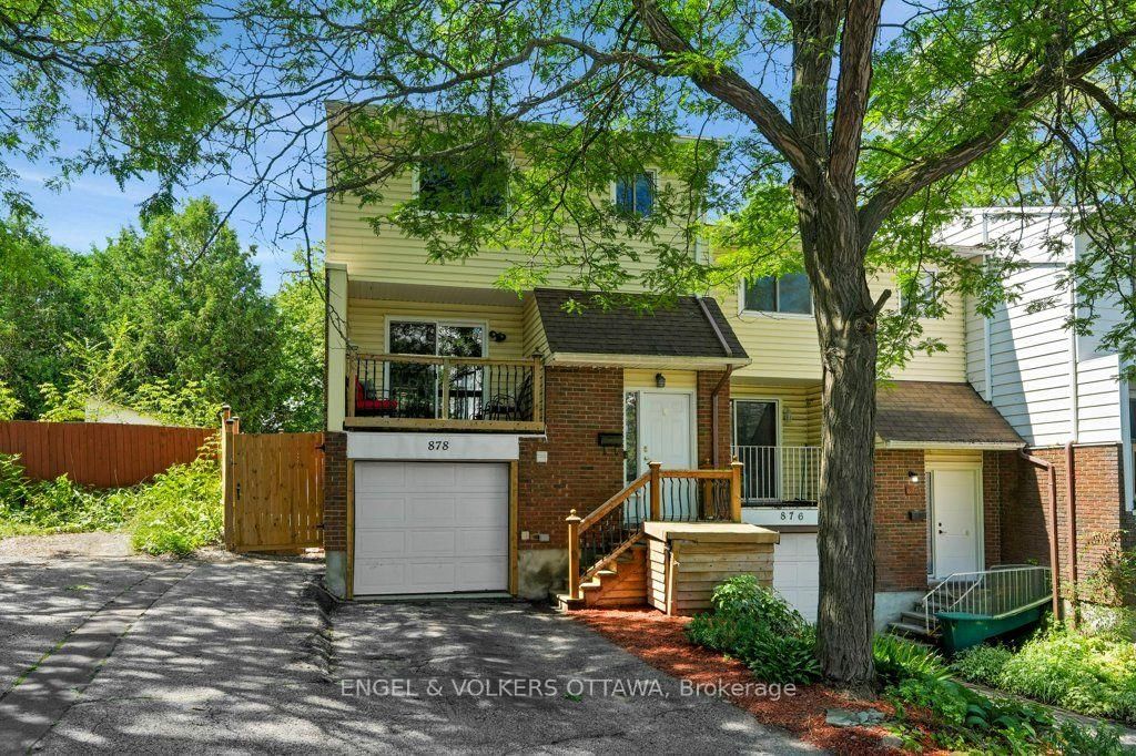 878 Grenon Avenue • Ottawa, ON photo 1