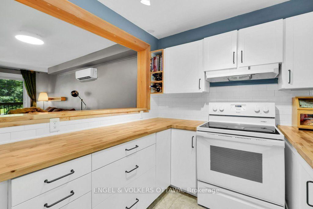 878 Grenon Avenue • Ottawa, ON photo 15