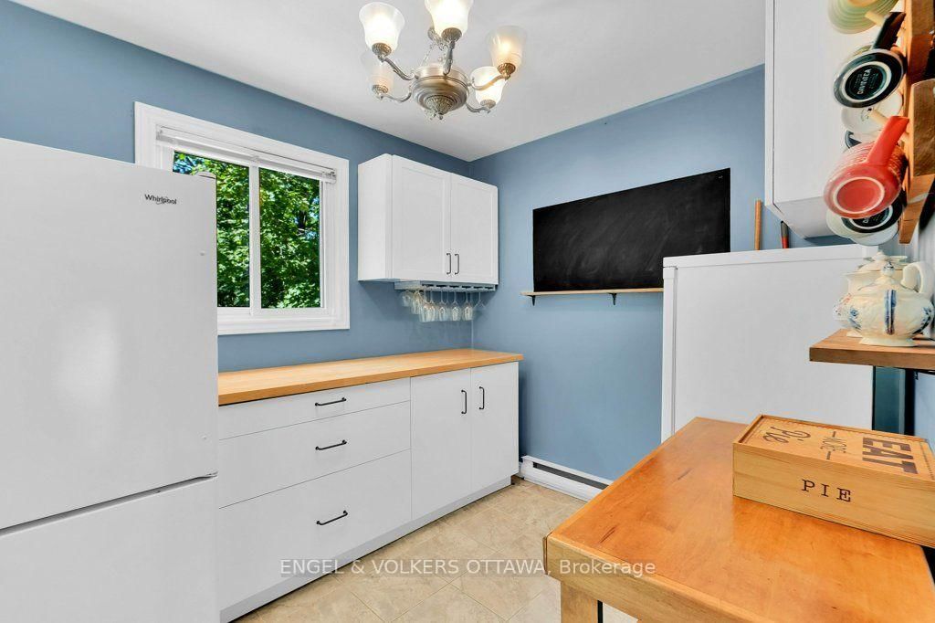 878 Grenon Avenue • Ottawa, ON photo 16
