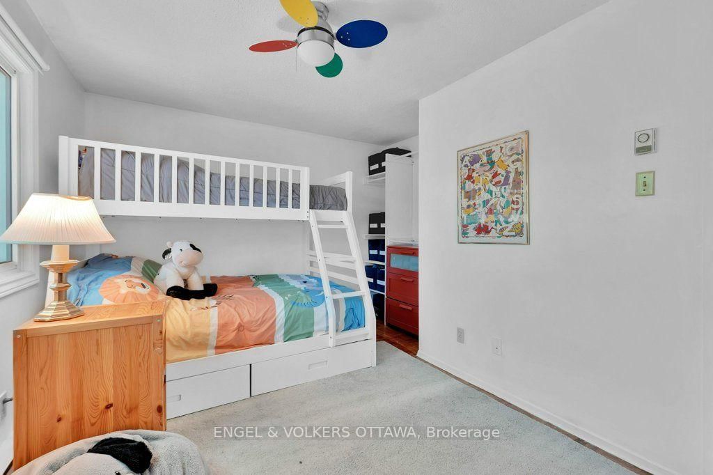 878 Grenon Avenue • Ottawa, ON photo 27