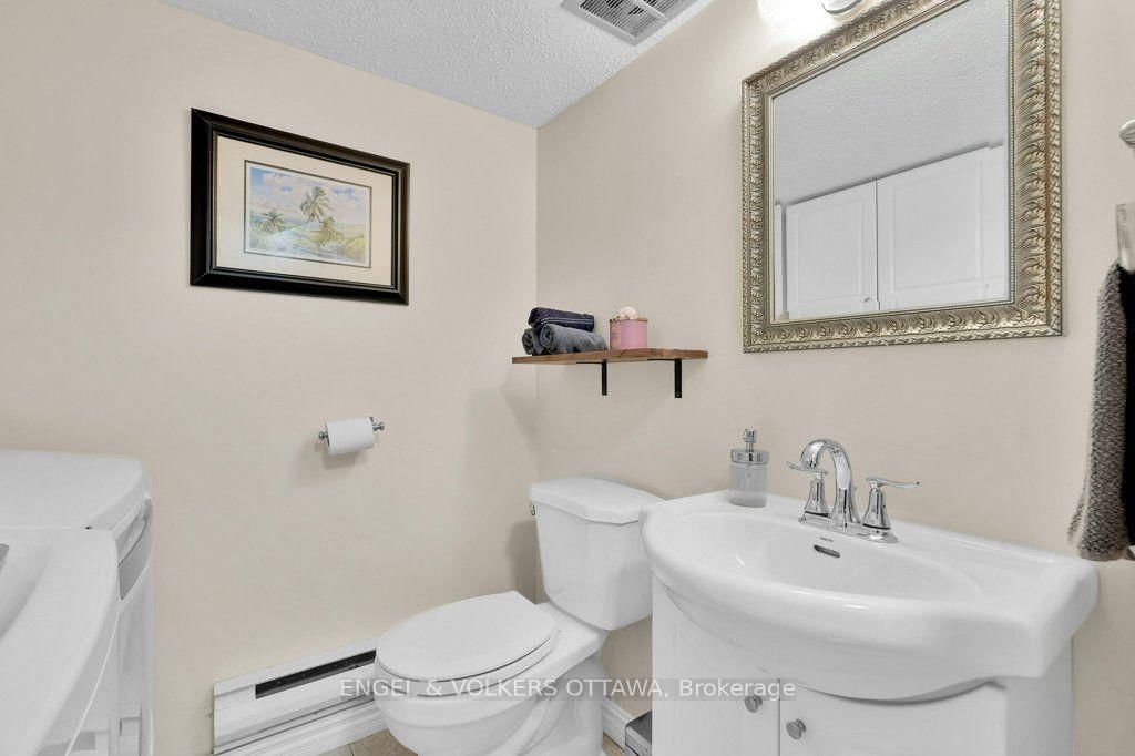 878 Grenon Avenue • Ottawa, ON photo 30