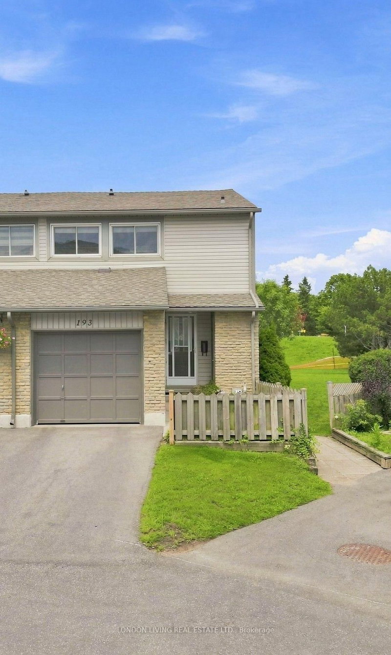 193 Deveron Crescent