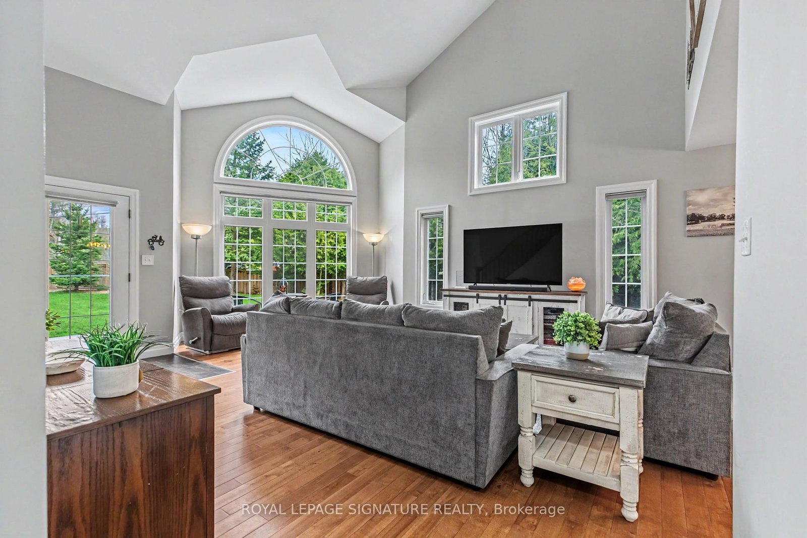 777320 Highway 10 • Chatsworth, ON photo 12