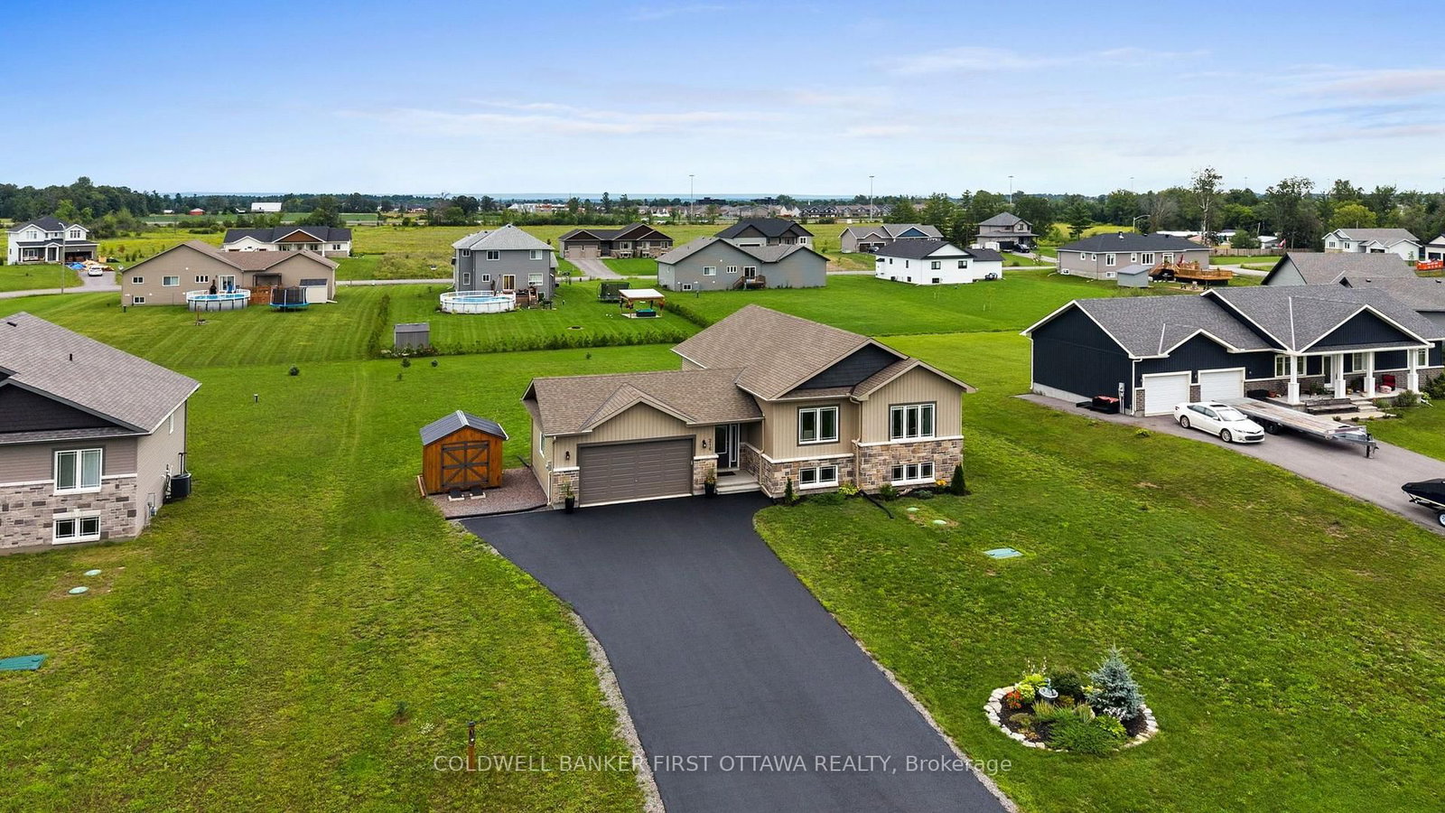 216 Owen Lucas Street • Arnprior, ON photo 39