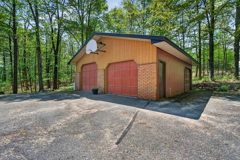 4362 Sills Bay Road