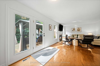 1519 Shore Road • London South, ON photo 9