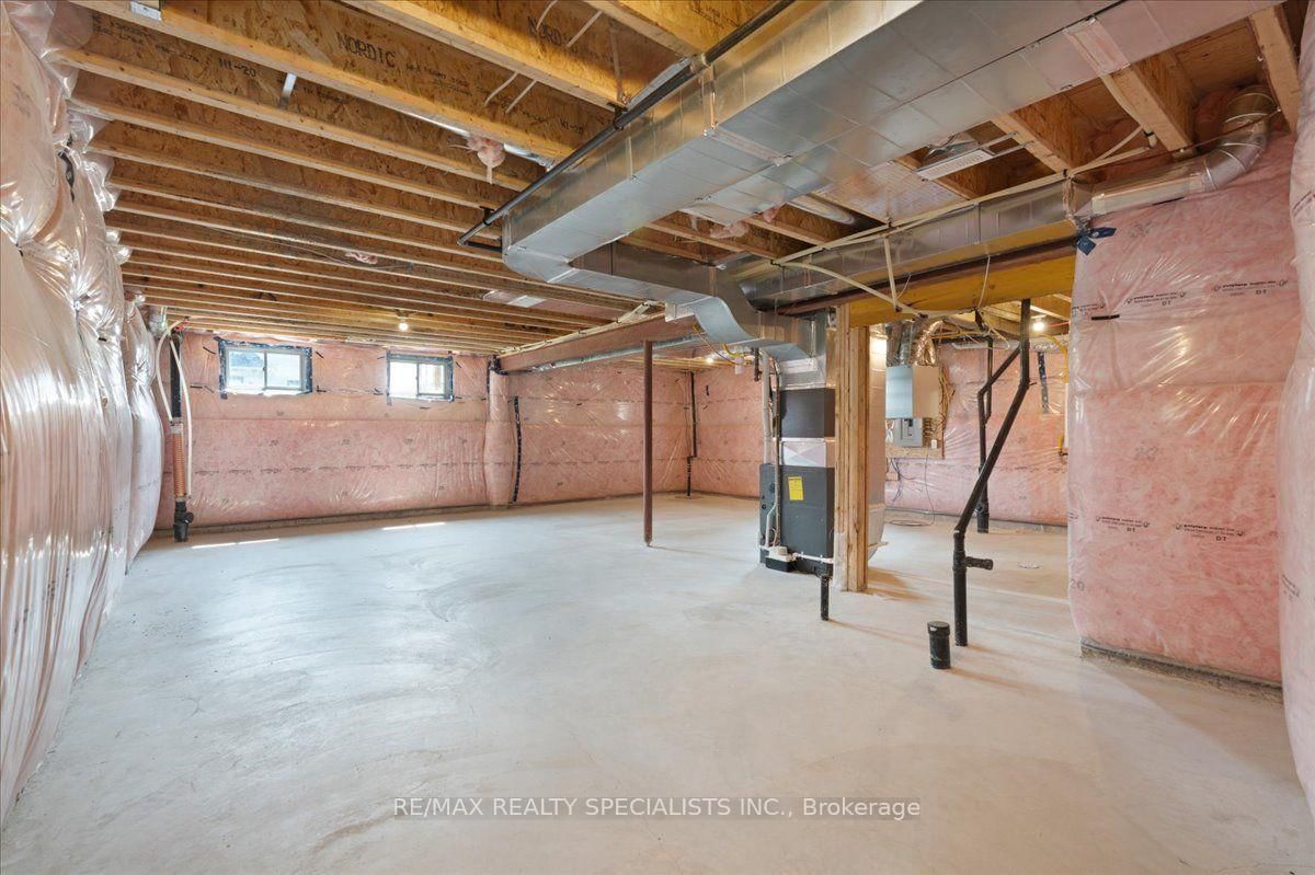 832 Knights Lane • Woodstock, ON photo 38