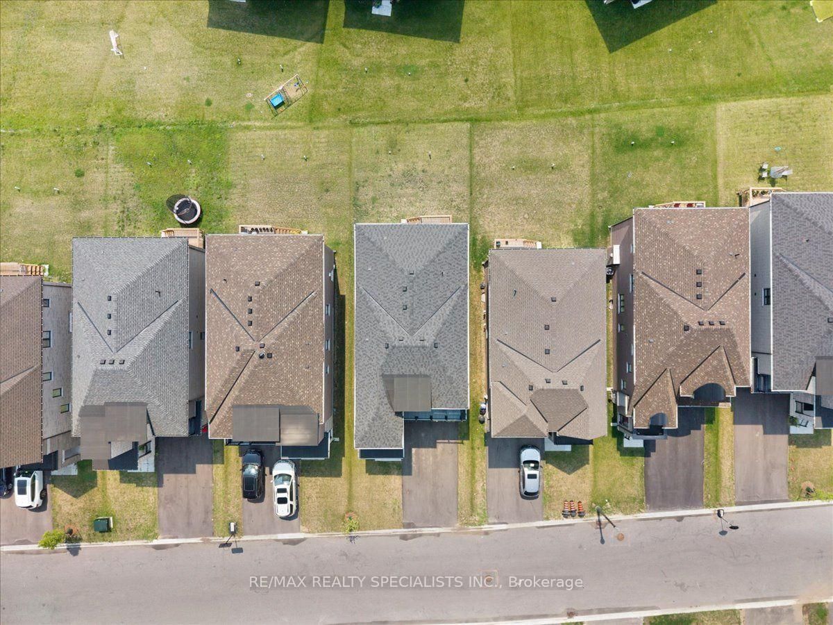 832 Knights Lane • Woodstock, ON photo 40